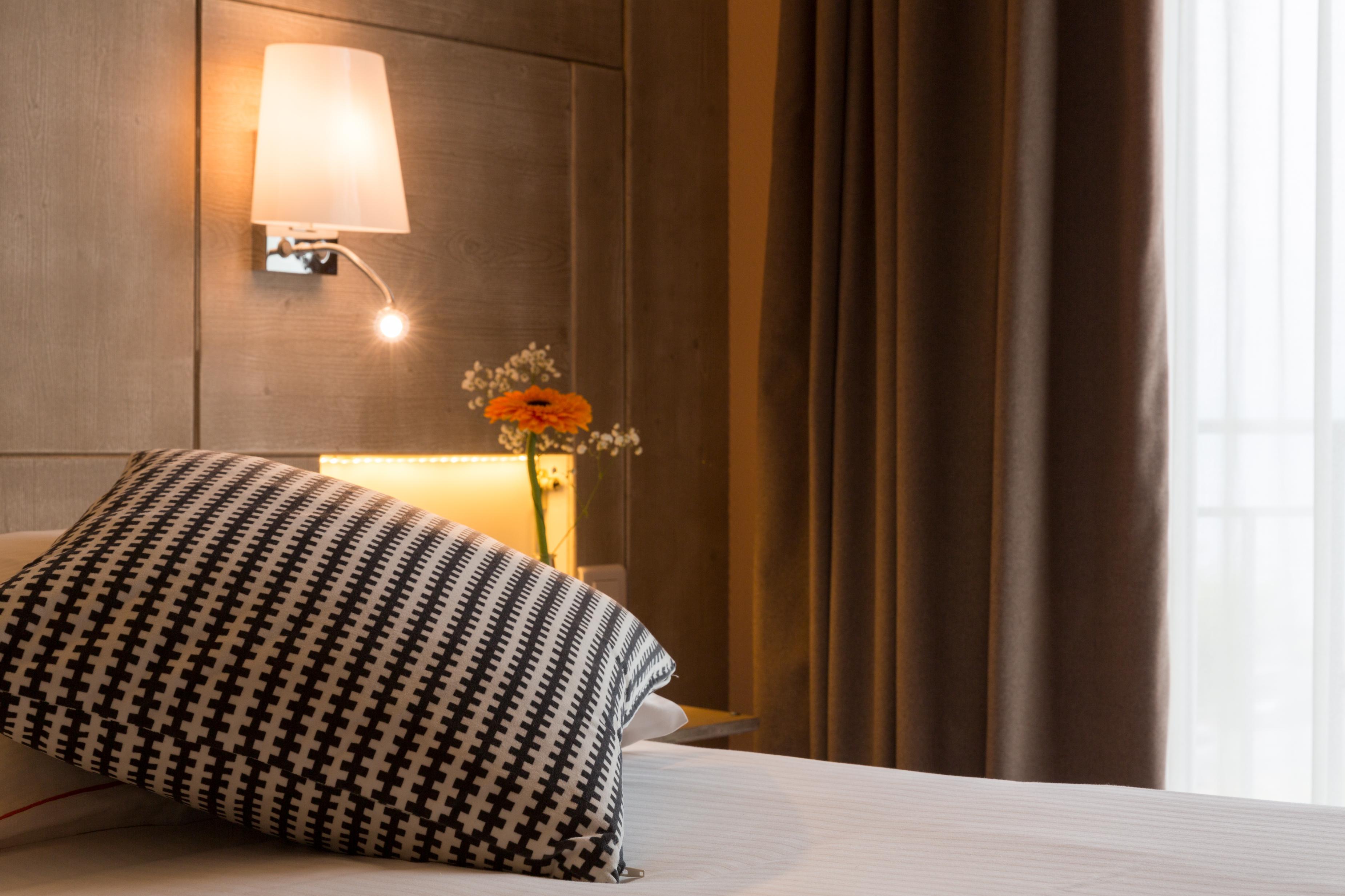The Originals City, Hotel Alizea, Le Mans Nord Сен-Сатурнен Экстерьер фото